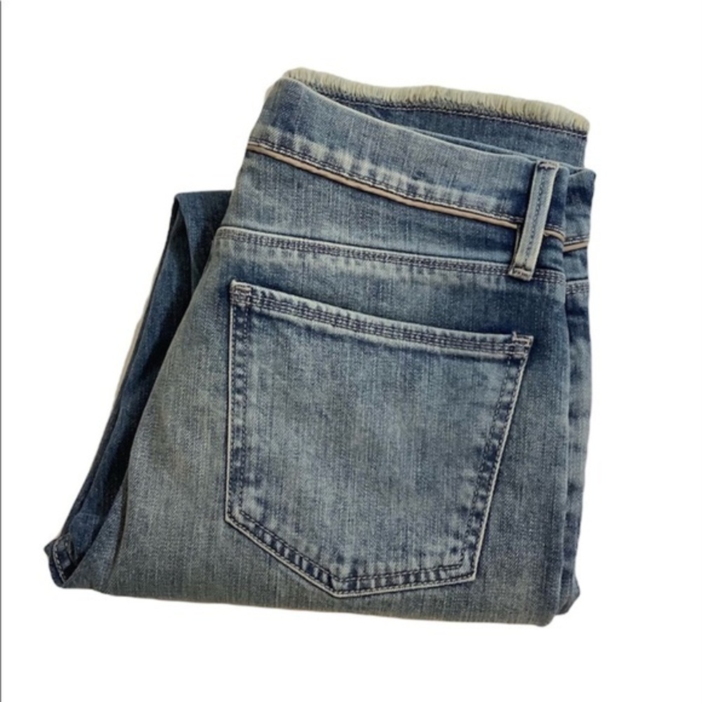 BROCKENBOW Lily slim medium waist size 28 EUC